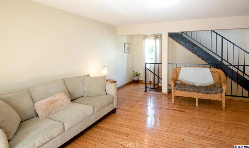 701 E Harvard Street 13, Glendale, California 91205