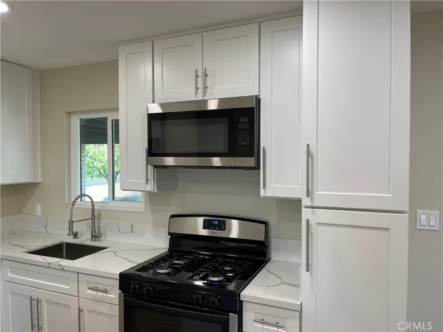 1948 Hunter Road, Colton, California 92324