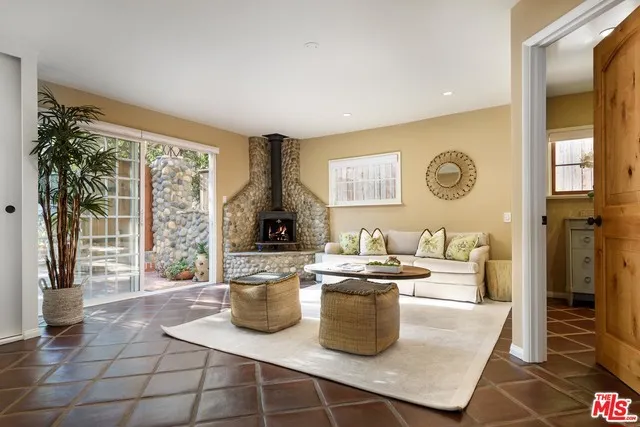 2345 Finney Street, Summerland, California 93067