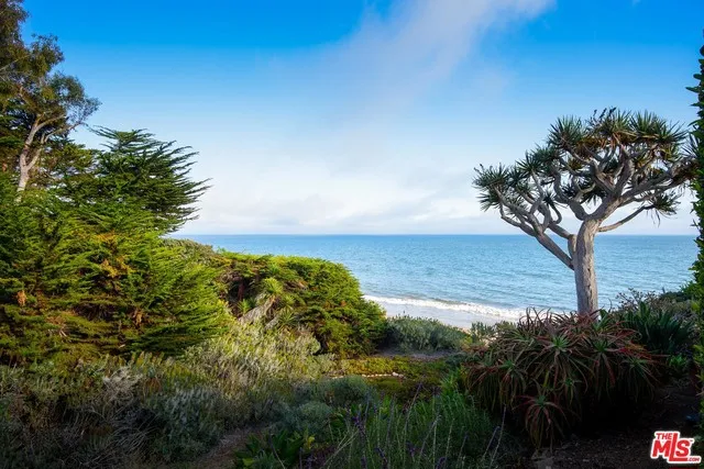 2345 Finney Street, Summerland, California 93067