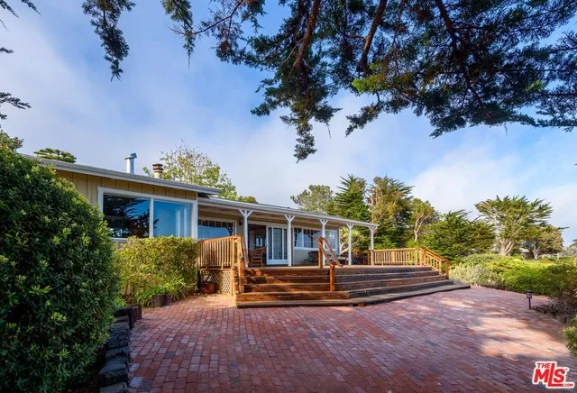 2345 Finney Street, Summerland, California 93067