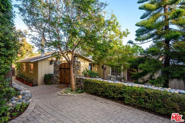 2345 Finney Street, Summerland, California 93067