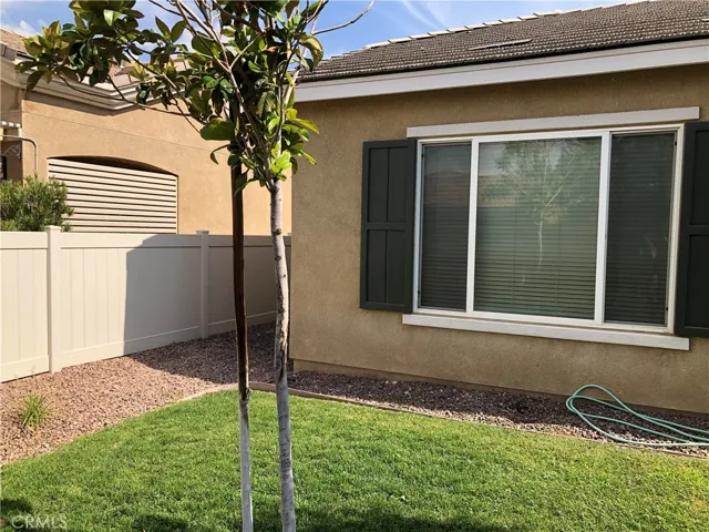 19470 Lincoln Green Street, Apple Valley, California 92308
