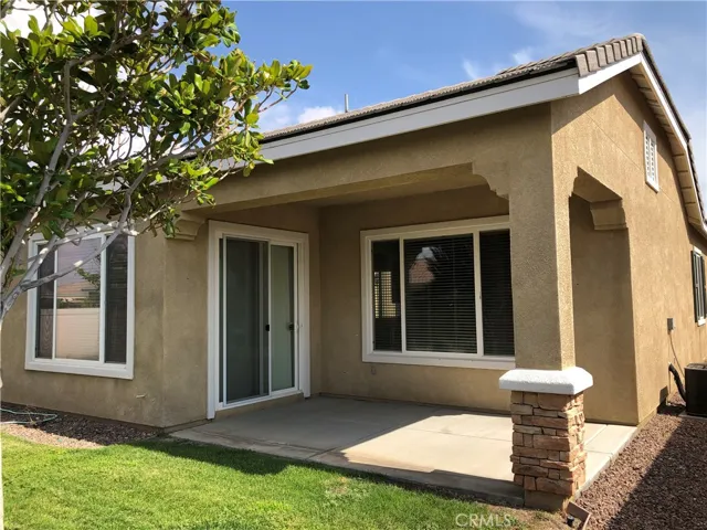 19470 Lincoln Green Street, Apple Valley, California 92308