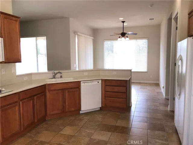 19470 Lincoln Green Street, Apple Valley, California 92308