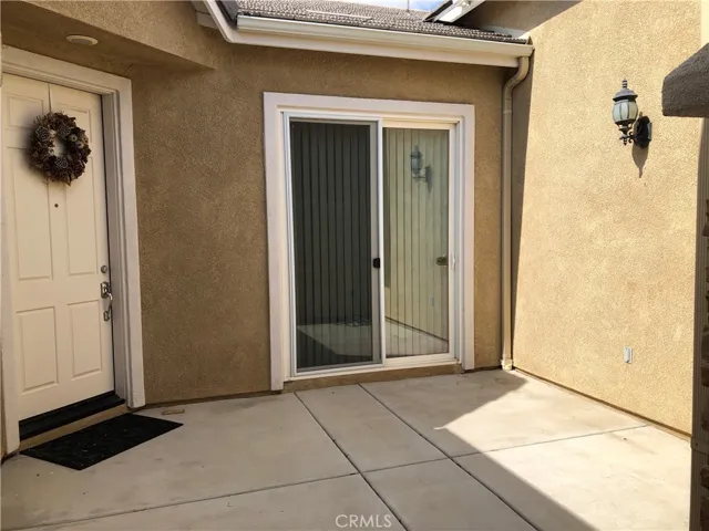 19470 Lincoln Green Street, Apple Valley, California 92308