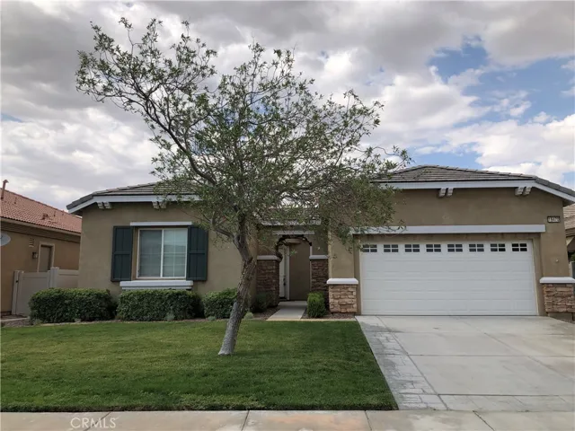 19470 Lincoln Green Street, Apple Valley, California 92308