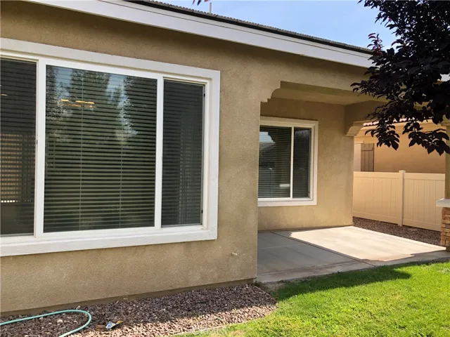 19470 Lincoln Green Street, Apple Valley, California 92308
