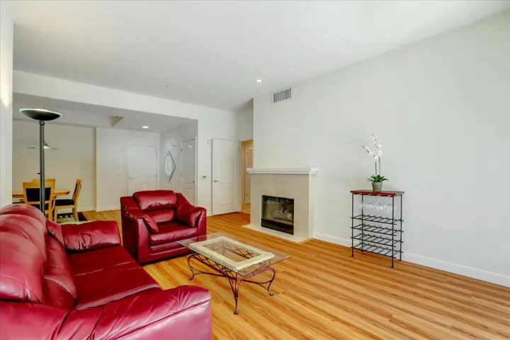 130 E San Fernando Street 325, San Jose, California 95112