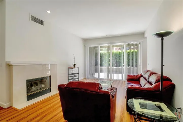 130 E San Fernando Street 325, San Jose, California 95112