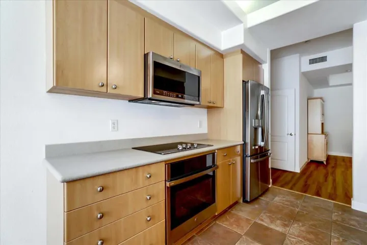 130 E San Fernando Street 325, San Jose, California 95112