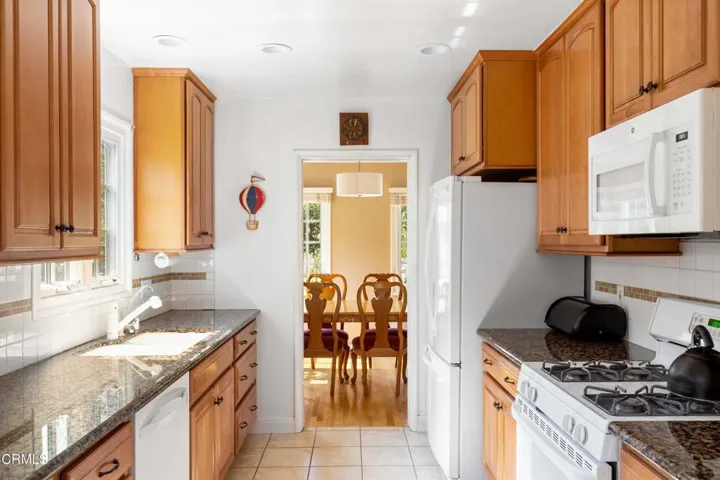 2035 Brigden Rd - Pierre Galant-5