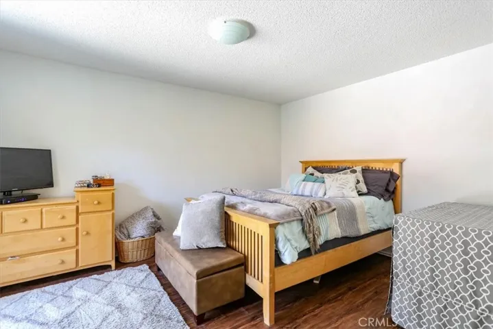 Lots of room in this master.