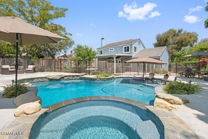 1902 Rambling Road-60