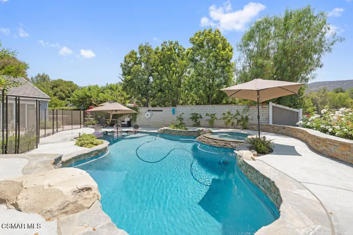 1902 Rambling Road-57