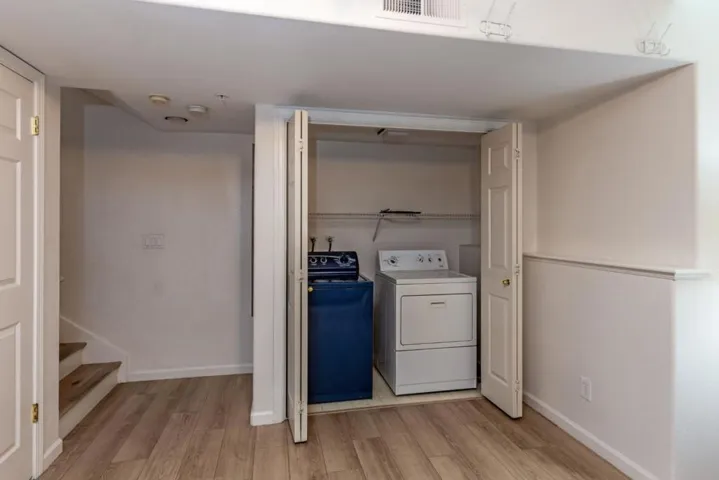 1172 La Rochelle Terrace B, Sunnyvale, California 94089