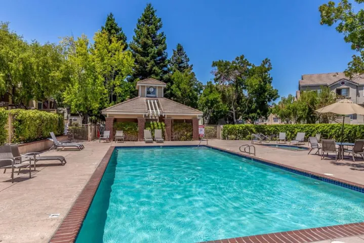 1172 La Rochelle Terrace B, Sunnyvale, California 94089