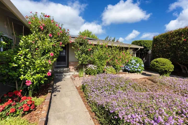 861 Amesti Road, Watsonville, California 95076