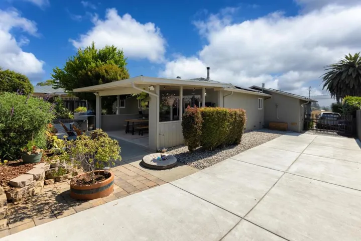 861 Amesti Road, Watsonville, California 95076