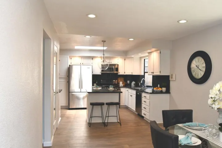 370 Monterey Road, Pacifica, California 94044