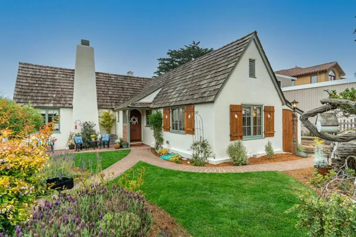115 1st Street, Pacific Grove, California 93950