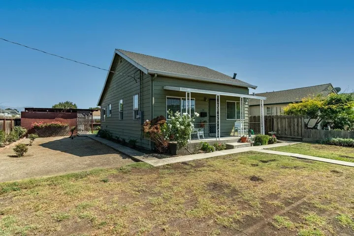 91 Rustic Street, Hollister, California 95023