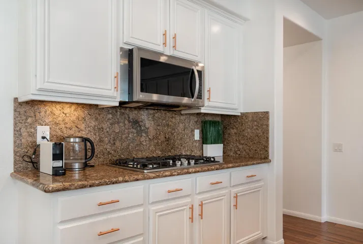 37264bosleystreet-lr-9