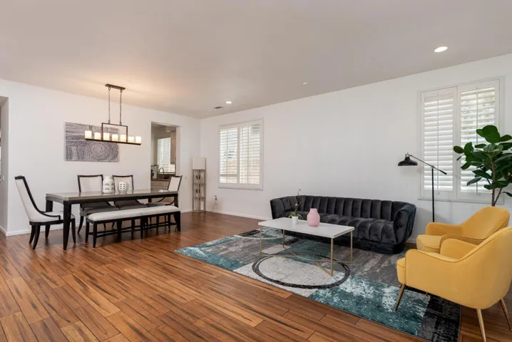 37264bosleystreet-lr-3