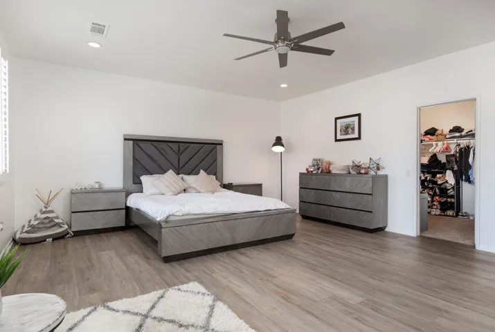 37264bosleystreet-lr-23