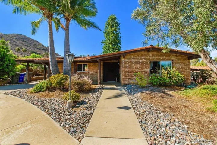 4730 Via Tala, Fallbrook, California 92028
