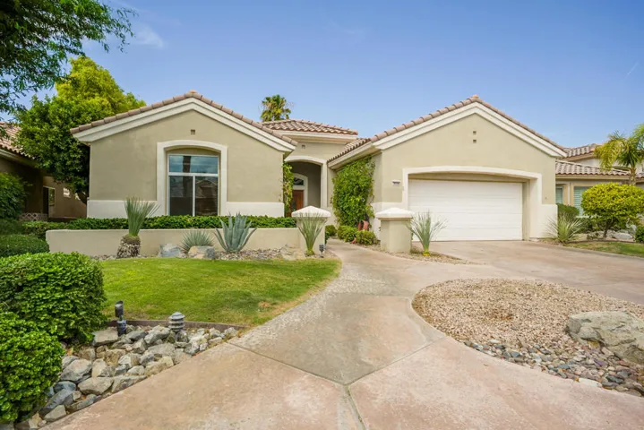 78204 Rainbow Drive-43