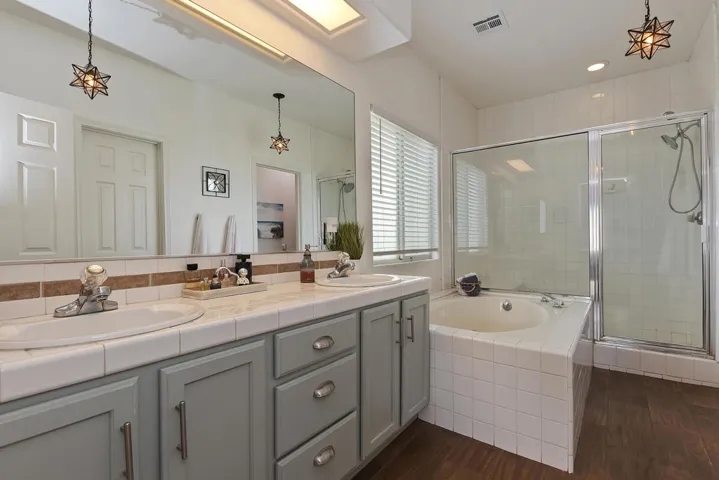 021_Master Bathroom