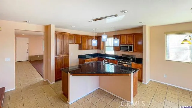 2219 Cranshaw Lane, Palmdale, California 93551