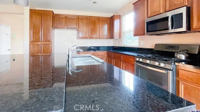 2219 Cranshaw Lane, Palmdale, California 93551