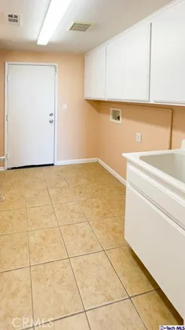 2219 Cranshaw Lane, Palmdale, California 93551
