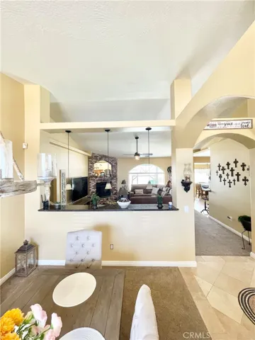 13025 Whitehaven Street, Oak Hills, California 92344