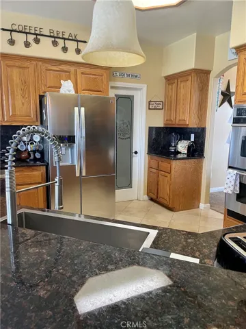 13025 Whitehaven Street, Oak Hills, California 92344
