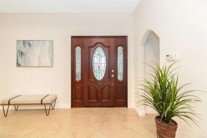 2626 S Shelton Street S, Santa Ana, California 92707