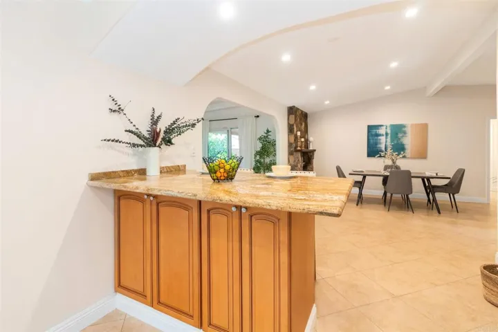 2626 S Shelton Street S, Santa Ana, California 92707