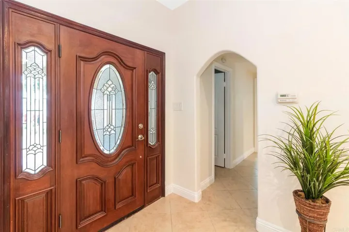 2626 S Shelton Street S, Santa Ana, California 92707