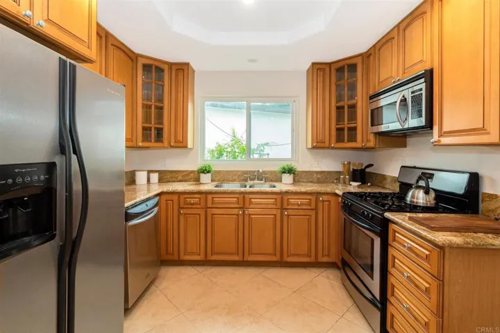 2626 S Shelton Street S, Santa Ana, California 92707