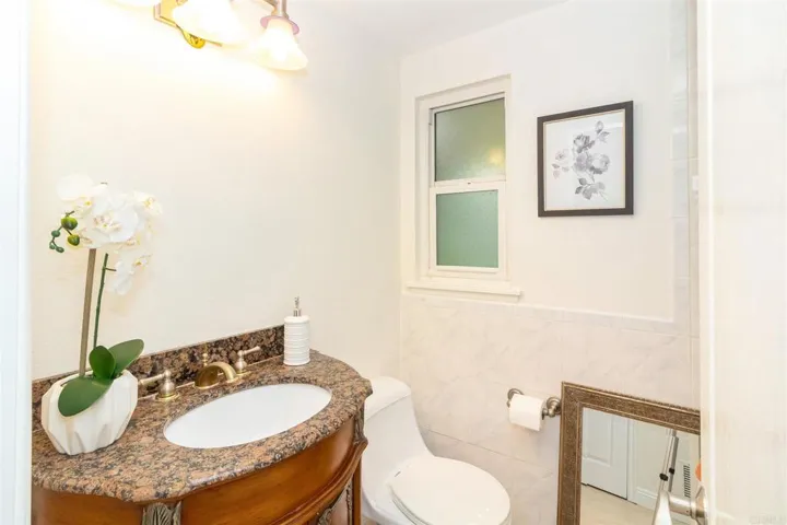 2626 S Shelton Street S, Santa Ana, California 92707