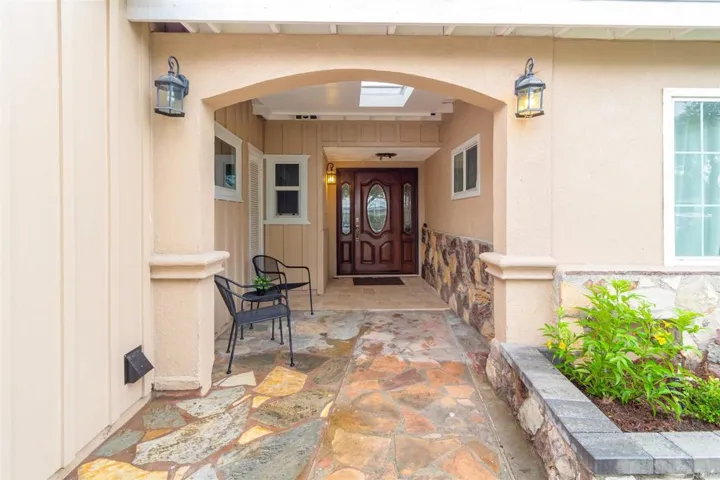 2626 S Shelton Street S, Santa Ana, California 92707