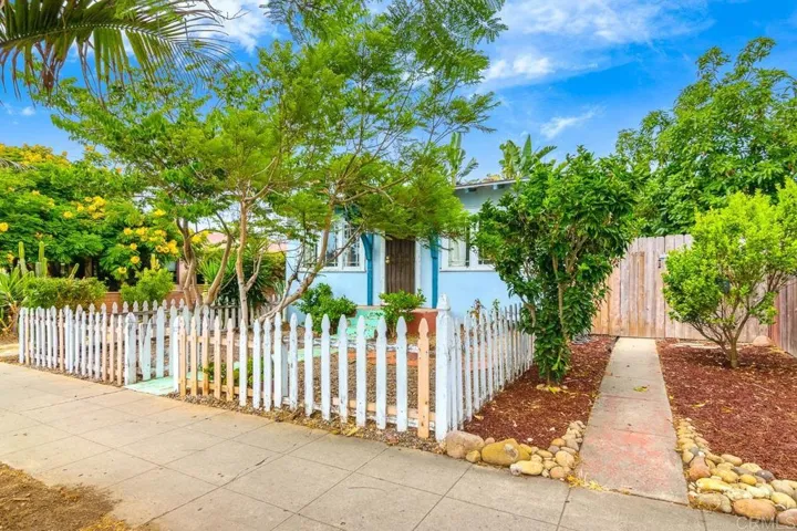30-4928 Long Branch Ave, San Diego, California 92107