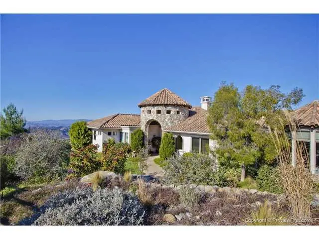 29448 Meadow Glen Way W, Escondido, California 92026