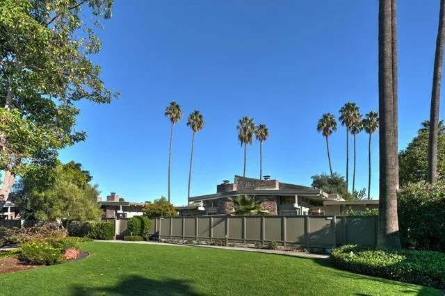 3909 Middlefield Road H, Palo Alto, California 94303
