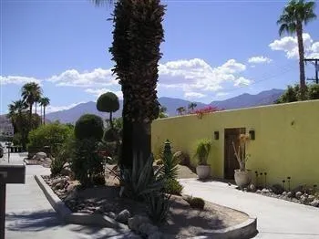 Sunrise Park Hacienda
