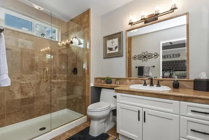 022_Bathroom