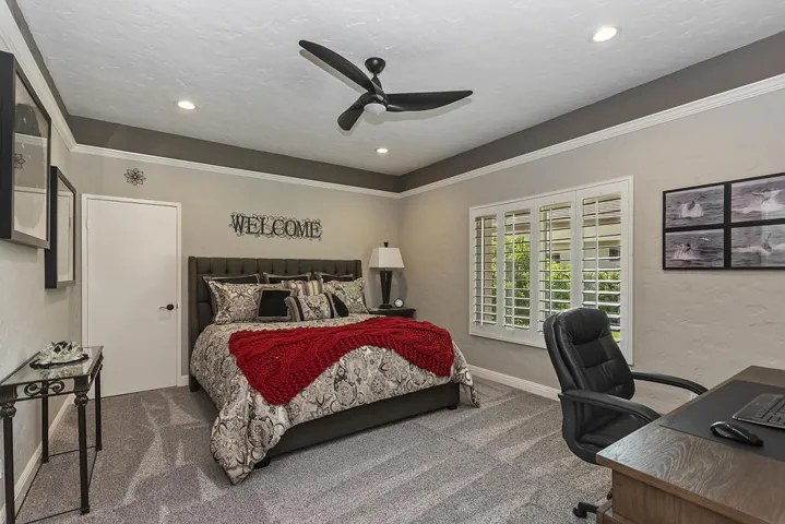 017_Bedroom