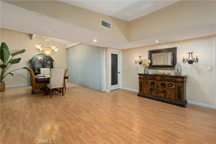 12431 Foster Road, Rossmoor, California 90720